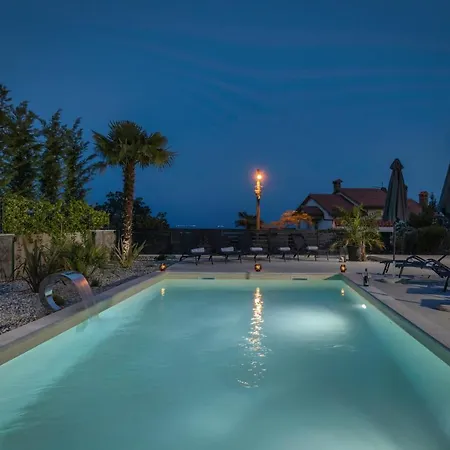 Villa Adriatic, Apartment Rebecca With Heated Swimming Pool, Sew View, Childrens Playground Icici Exterior photo