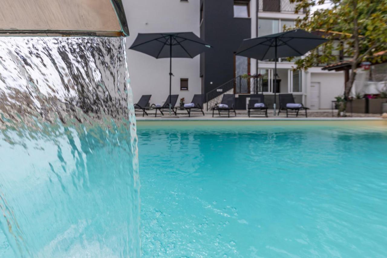 Adriatic, Rebecca With Heated Swimming Pool, Sew View, Childrens Playground Apartment