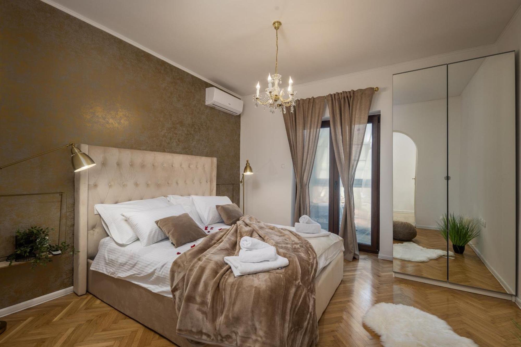 Adriatic, Rebecca With Heated Swimming Pool, Sew View, Childrens Playground Apartment Icici